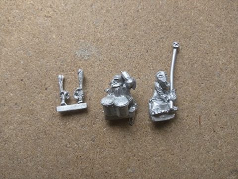 Dark Dwarves Command Group Banner and Drummer