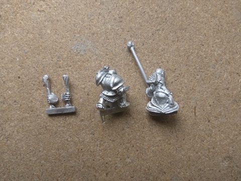 Dark Dwarves Command Group Banner and Drummer